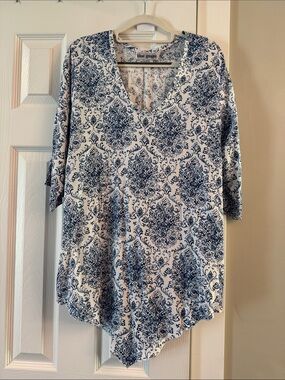 Blue Ginger White & Navy V-Neck Printed Tunic